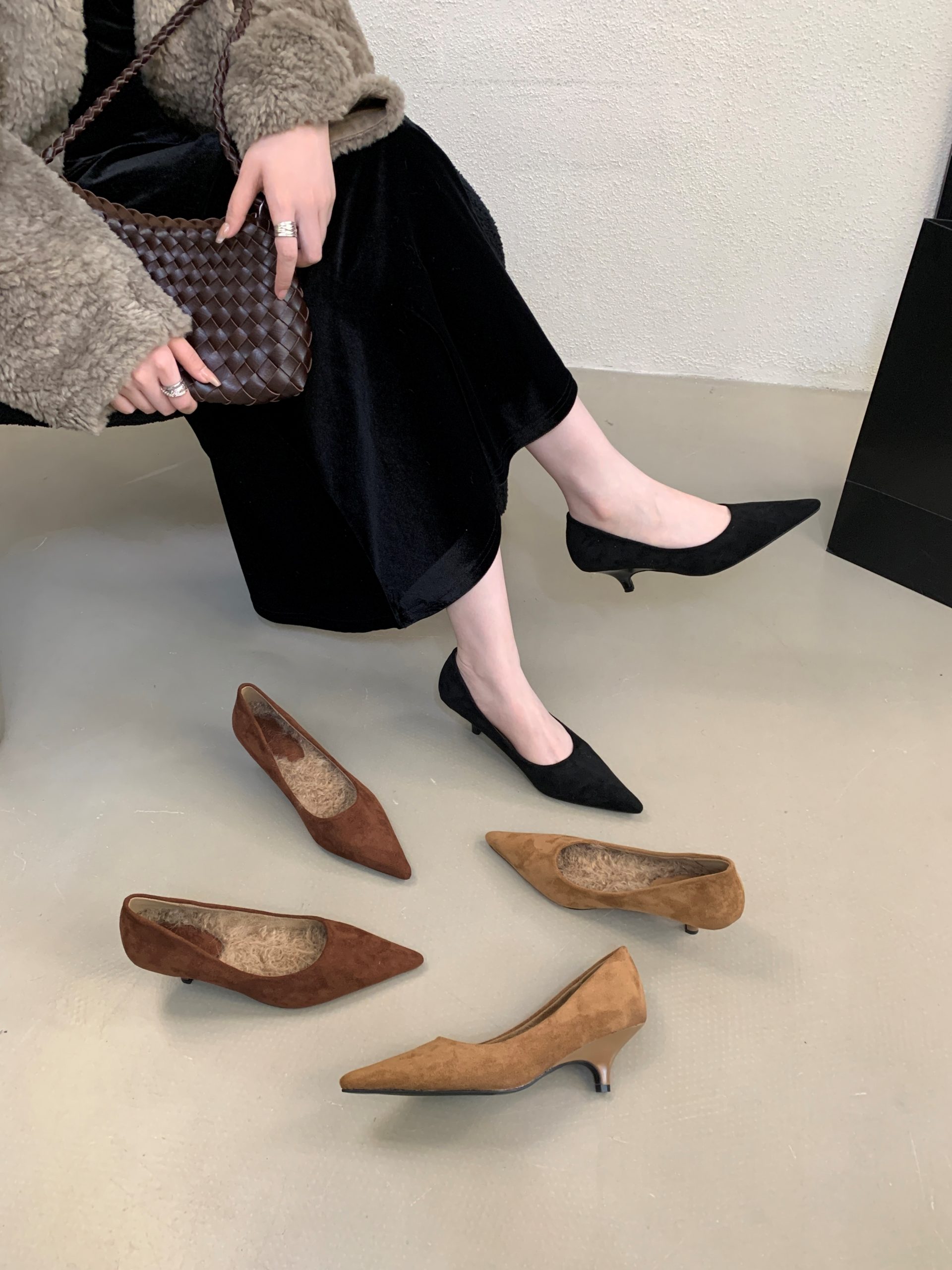 DIAIRIZ Women's Pointed Toe Furry Slippers with Kitten Heel - Retro Suede Loafers for Daily Commute