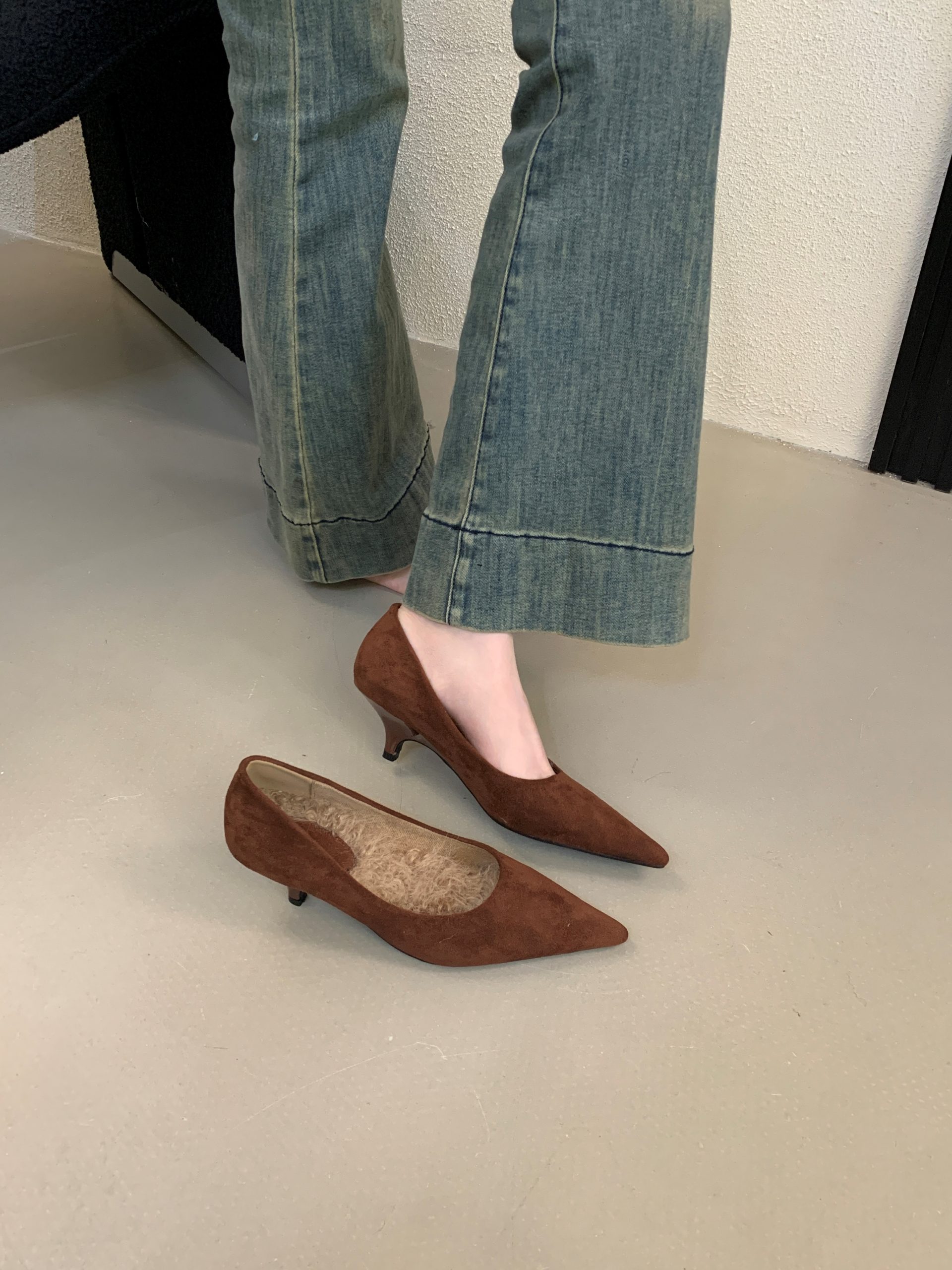 DIAIRIZ Women's Pointed Toe Furry Slippers with Kitten Heel - Retro Suede Loafers for Daily Commute - Image 4